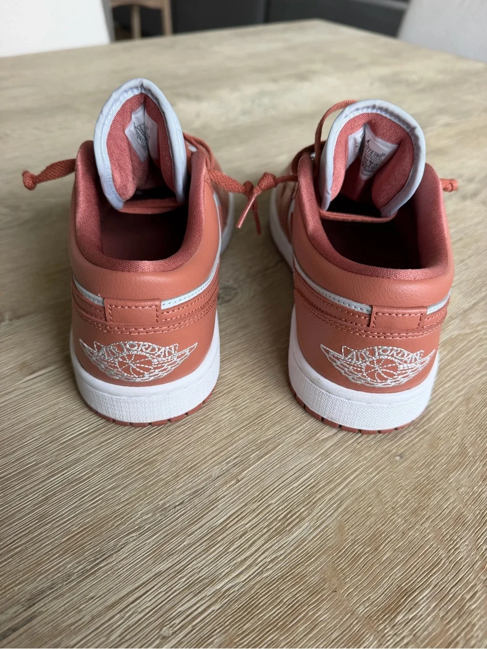 Nike low top